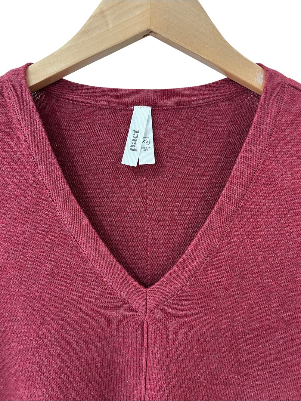 Pact organic cotton classic fine knit relaxed sweater XS pomegranate NWOT - Picture 4 of 8